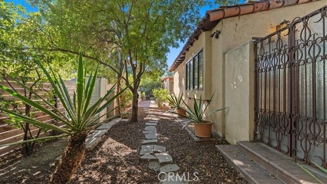 460 University Circle, Claremont, CA 91711