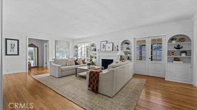 460 University Circle, Claremont, CA 91711