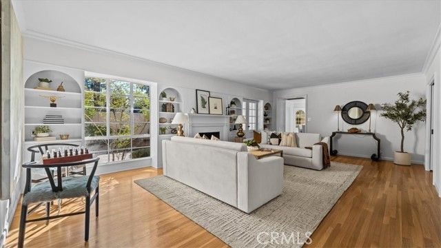 460 University Circle, Claremont, CA 91711