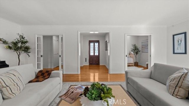 460 University Circle, Claremont, CA 91711