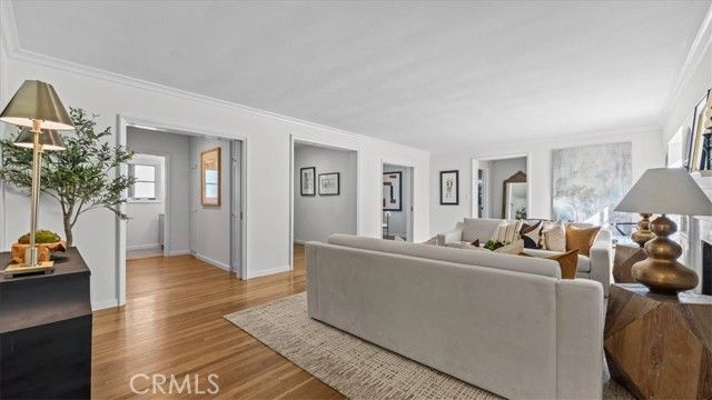 460 University Circle, Claremont, CA 91711