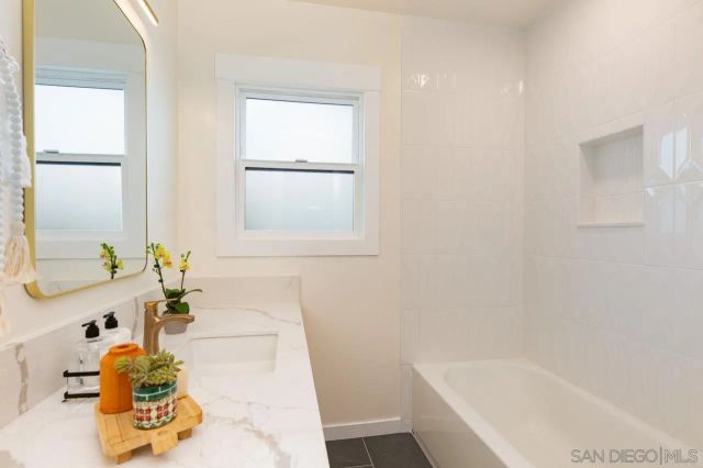 3892 Bass St., La Mesa, CA 91941