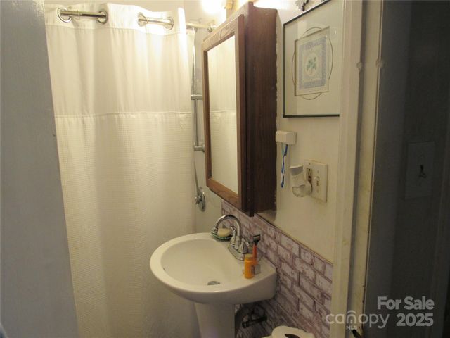 1144 Montreat Road, Black Mountain, NC 28711