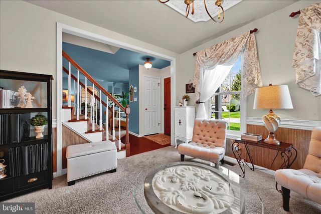 1840 KRYSTLE DR, Lancaster, PA 17602