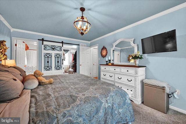 1840 KRYSTLE DR, Lancaster, PA 17602