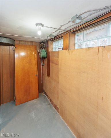 2071 Wrenford Road, South Euclid, OH 44121