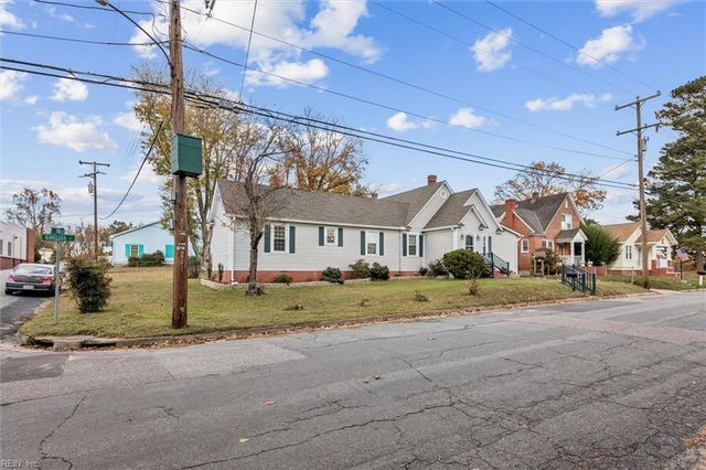 6661 Gloucester ST, Gloucester, VA 23061