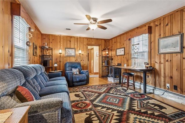 6661 Gloucester ST, Gloucester, VA 23061