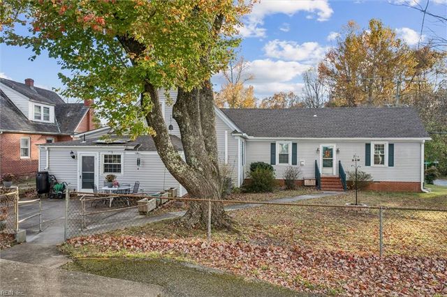 6661 Gloucester ST, Gloucester, VA 23061
