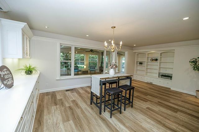 7004 Hillcrest Dr, Modesto, CA 95356