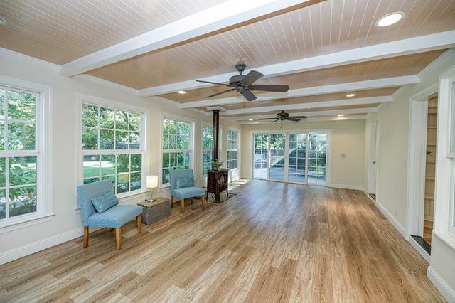 7004 Hillcrest Dr, Modesto, CA 95356