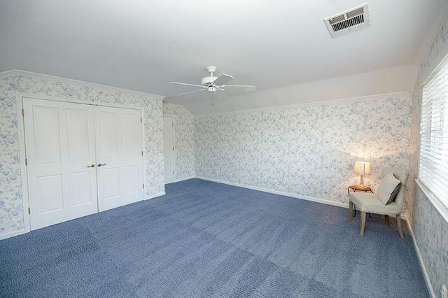 7004 Hillcrest Dr, Modesto, CA 95356