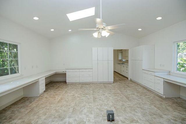 7004 Hillcrest Dr, Modesto, CA 95356