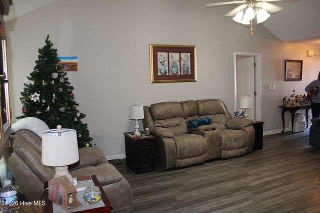 212 Sunridge Lane, Pikeville, NC 27863