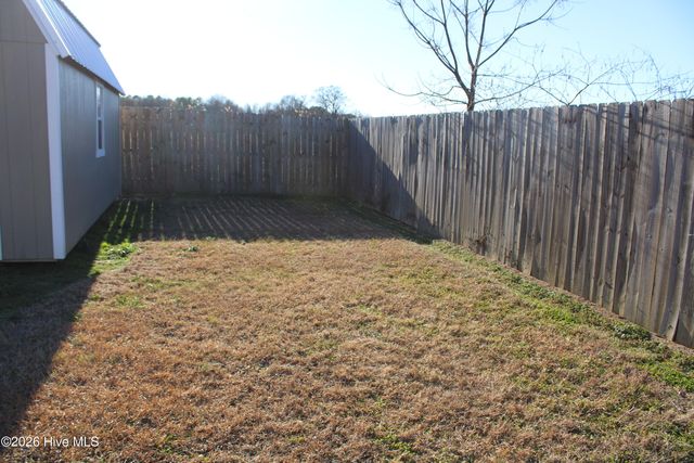 212 Sunridge Lane, Pikeville, NC 27863