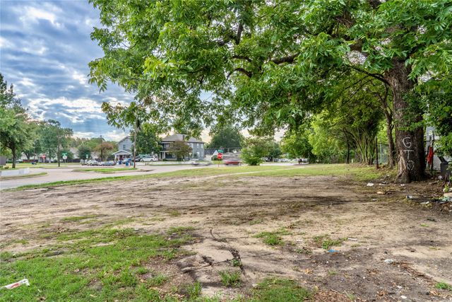 4951 E Side Avenue, Dallas, TX 75214