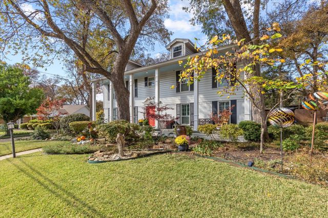 9027 Mercer Drive, Dallas, TX 75228