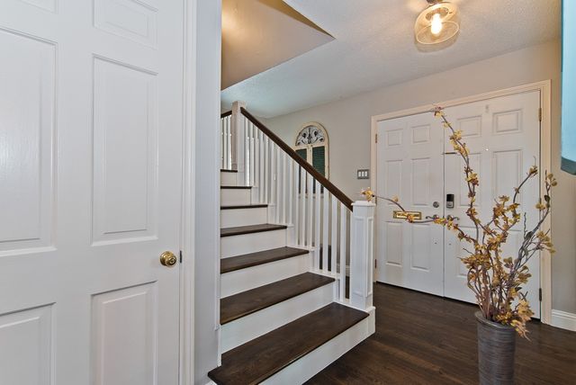 9027 Mercer Drive, Dallas, TX 75228