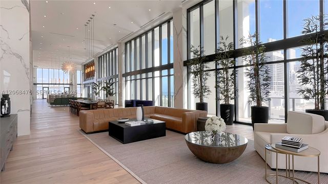 650 NE 2nd Ave 1708, Miami, FL 33132
