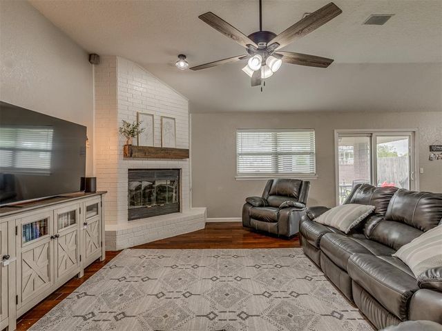 1617 Pinnacle Lane, Edmond, OK 73003