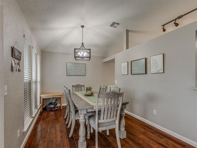1617 Pinnacle Lane, Edmond, OK 73003