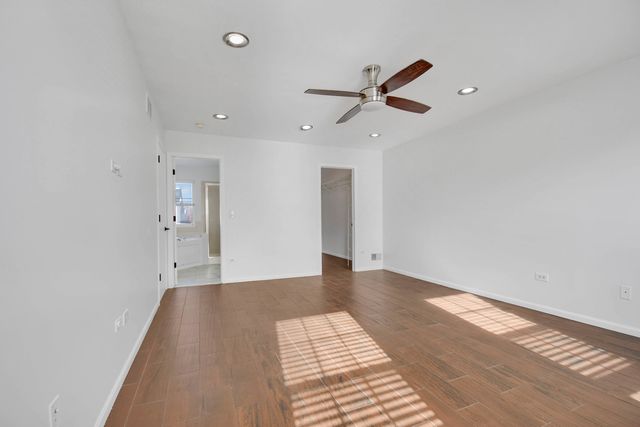 275 Clifton Lane, Bolingbrook, IL 60440