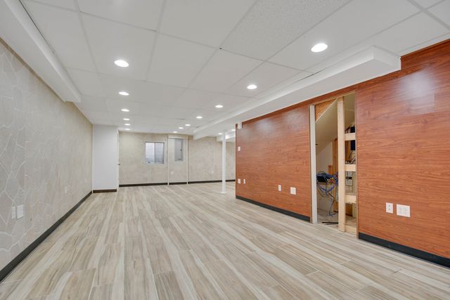 275 Clifton Lane, Bolingbrook, IL 60440