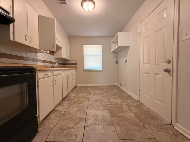 54 Purdue Circle, Little Rock, AR 72204