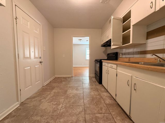 54 Purdue Circle, Little Rock, AR 72204