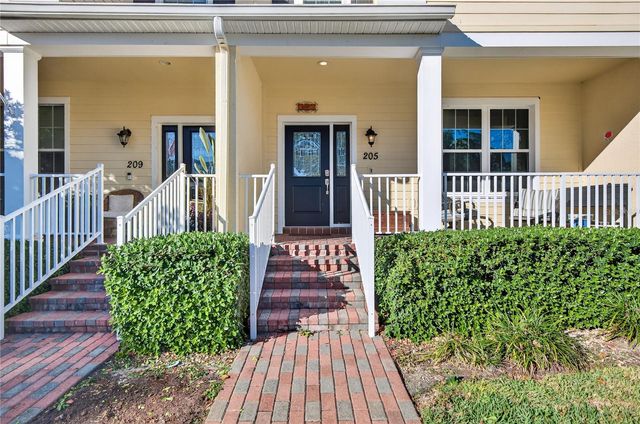 205 49TH AVENUE N, St Petersburg, FL 33703