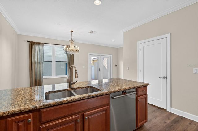 205 49TH AVENUE N, St Petersburg, FL 33703