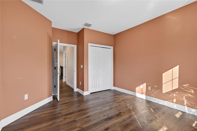 205 49TH AVENUE N, St Petersburg, FL 33703