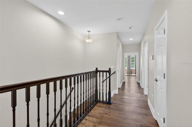 205 49TH AVENUE N, St Petersburg, FL 33703