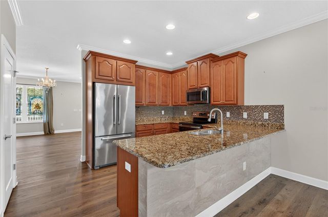 205 49TH AVENUE N, St Petersburg, FL 33703