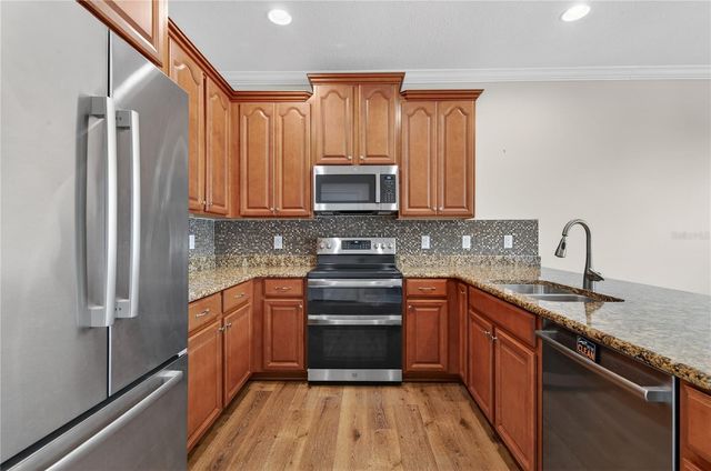 205 49TH AVENUE N, St Petersburg, FL 33703