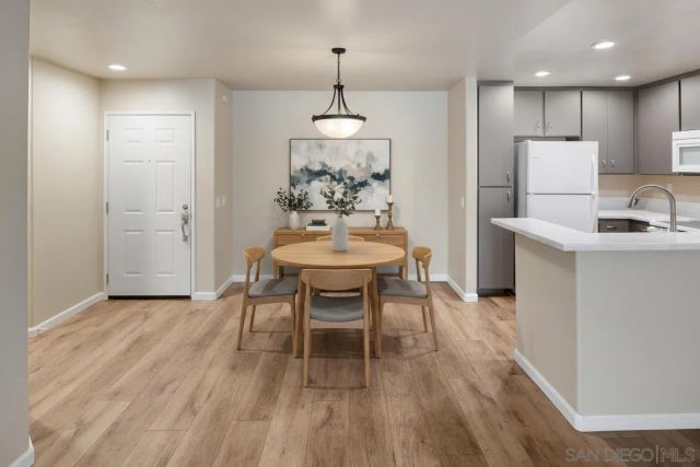 580 Camino de la Reina 321, San Diego, CA 92108