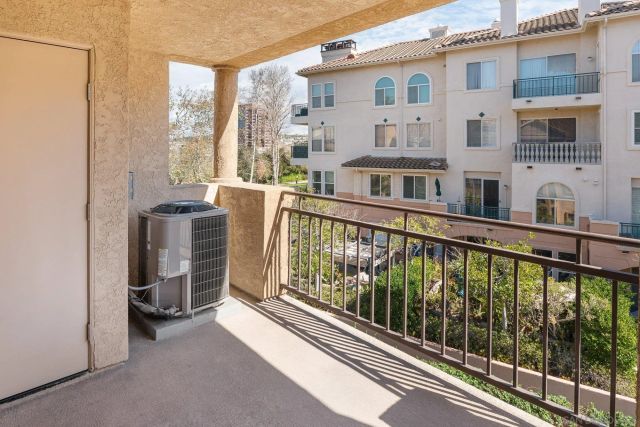 580 Camino de la Reina 321, San Diego, CA 92108