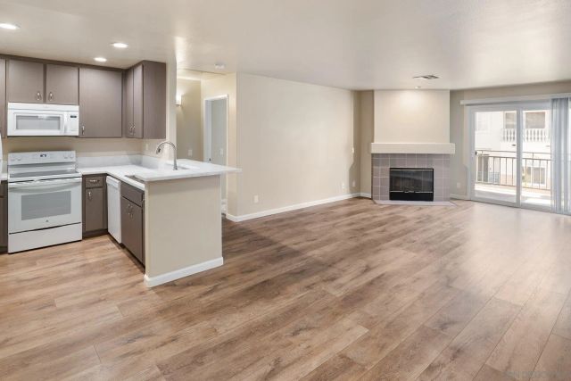 580 Camino de la Reina 321, San Diego, CA 92108