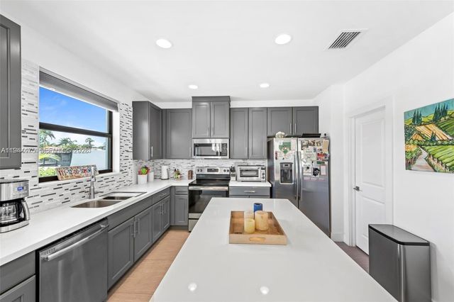 4518 E Aqua Bella Ln 4518, Dania Beach, FL 33312