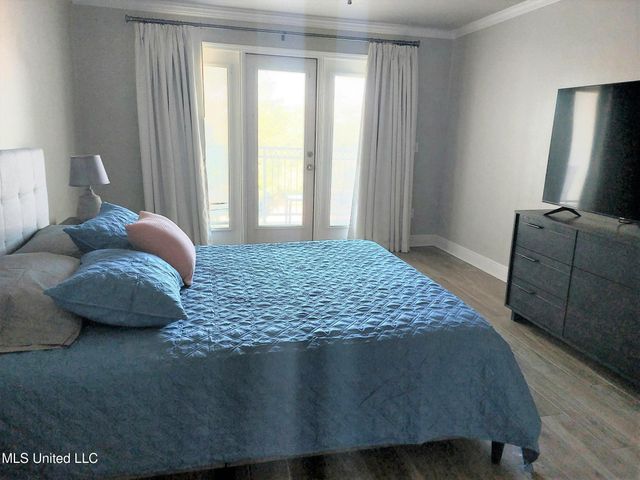 2046 Beach Boulevard, C311, Biloxi, MS 39531