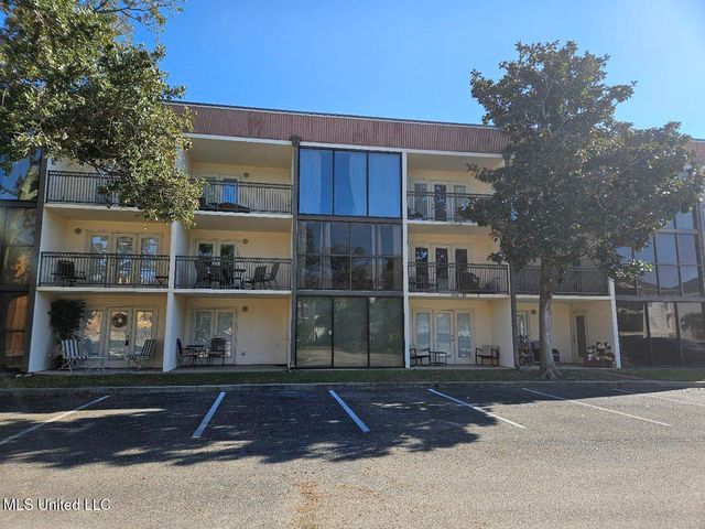 2046 Beach Boulevard, C311, Biloxi, MS 39531