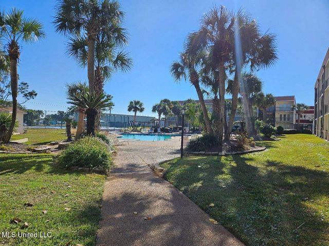2046 Beach Boulevard, C311, Biloxi, MS 39531