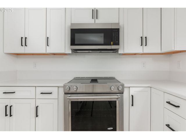 5670 JASMINE Ave, Cloverdale, OR 97112