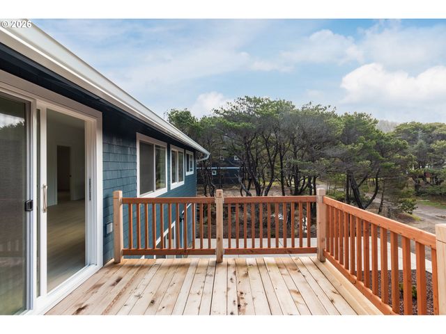 5670 JASMINE Ave, Cloverdale, OR 97112