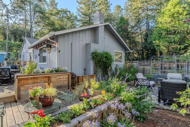 13799 Irishtown Rd, Pine Grove, CA 95665