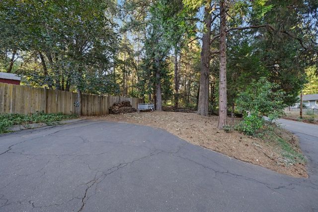 13799 Irishtown Rd, Pine Grove, CA 95665
