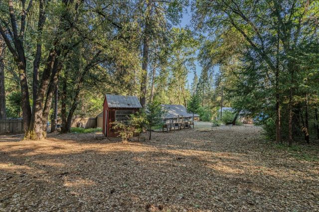 13799 Irishtown Rd, Pine Grove, CA 95665