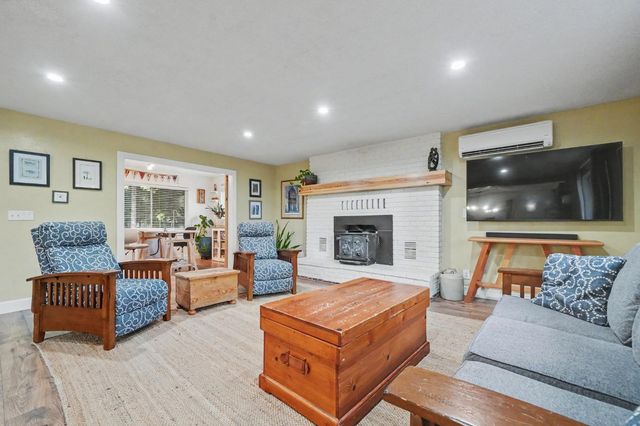 13799 Irishtown Rd, Pine Grove, CA 95665