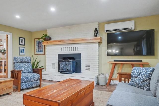 13799 Irishtown Rd, Pine Grove, CA 95665