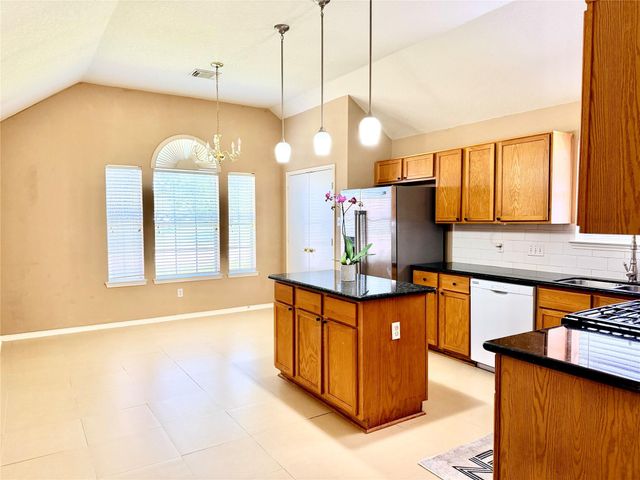 23023 Canal Road, Richmond, TX 77406